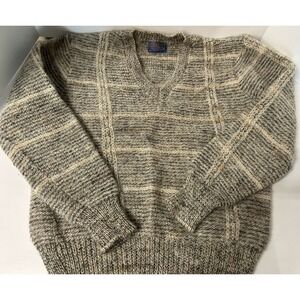 Vtg PENDLETON Virgin Wool Sweater Mens XL Windowpane Plaid Vneck  Pullover
